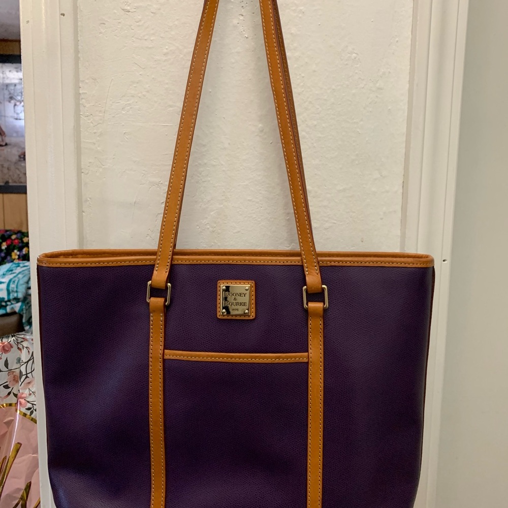 Dooney and Bourke Handbag